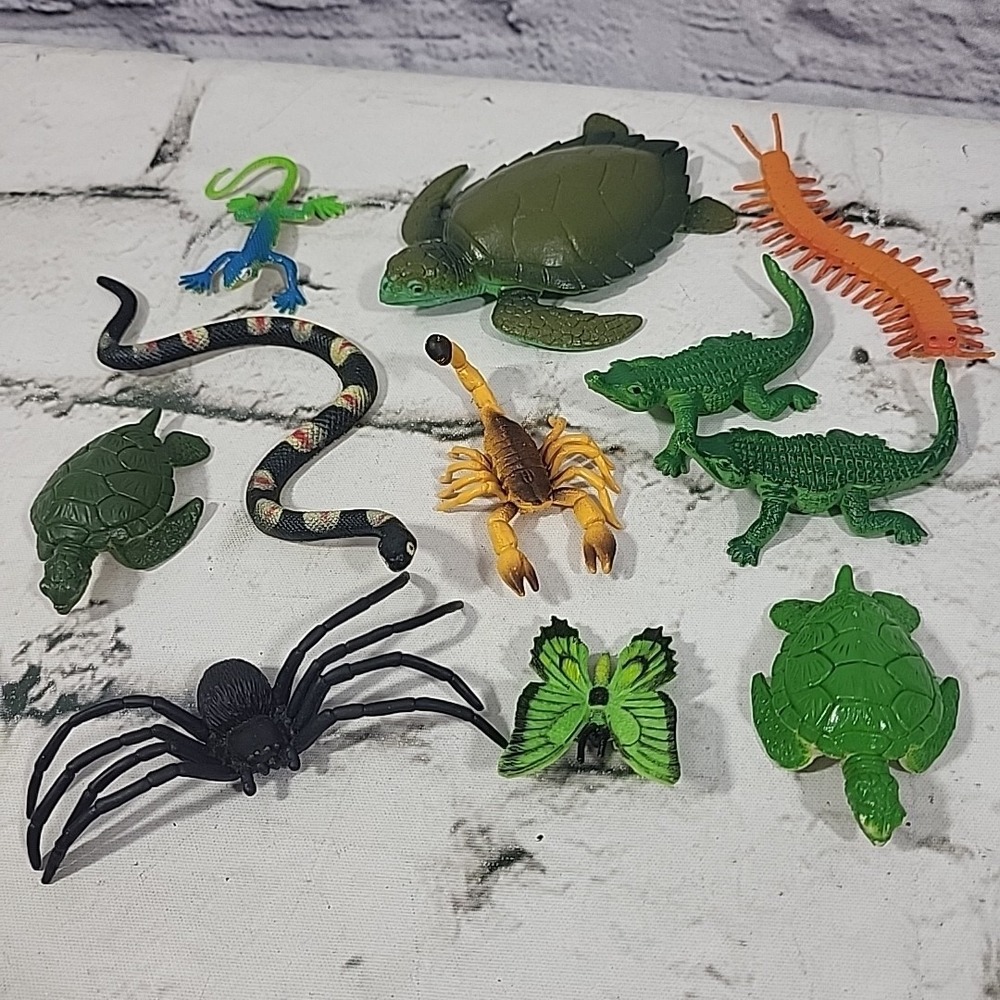 Animal Figures Lot Reptiles Turtles Bugs‎ Spider Alligators Snake Nature